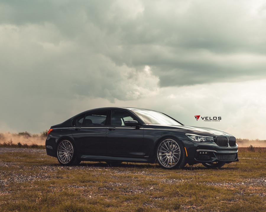  BMW 740Le xDrive on Velos Wheels (VLS02) 2019 года  (фото 4 из 10)
